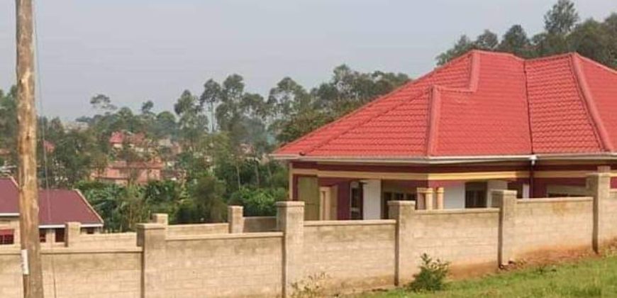 Well planned house in kasengejje , wakiso