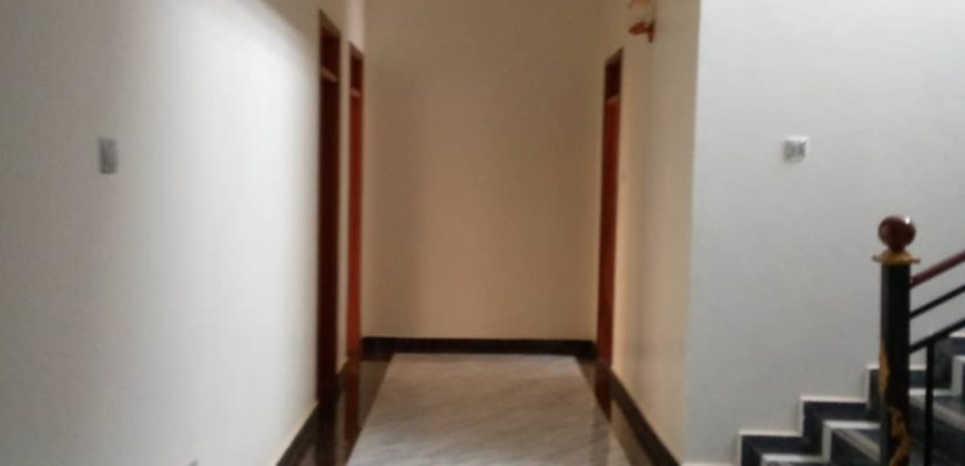 5 bedroomed house at Akright Bwebajja