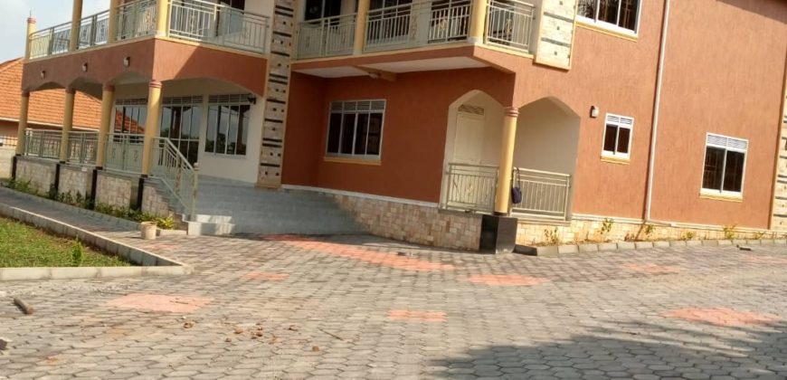 5 bedroomed house at Akright Bwebajja