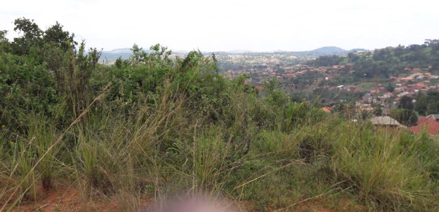 An acre of land for sale on the beautiful hills of Nakabugo Bbira bulenga mityana road at 4ooM