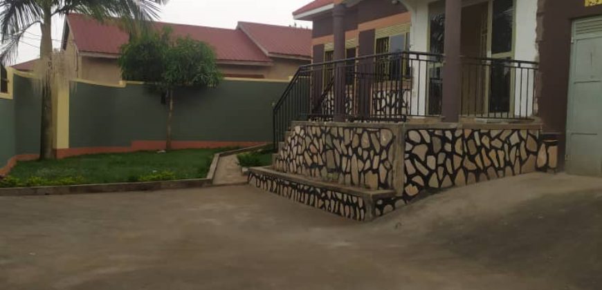 House for sale in Nansana -Wamala at 170millions