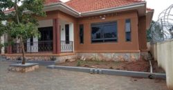 House For Sale In KItende at 450millions