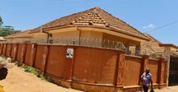 9 SELF CONTAINED UNITS FOR SALE IN LWEZA ALONG ENTEBBE ROAD AT 600MILLION WITH 4.5M MONTHLY RENT COLLECTION