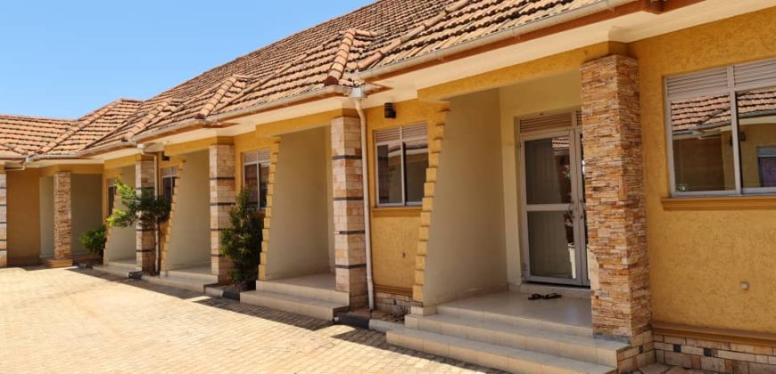 9 SELF CONTAINED UNITS FOR SALE IN LWEZA ALONG ENTEBBE ROAD AT 600MILLION WITH 4.5M MONTHLY RENT COLLECTION