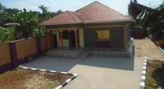 Residential house for sale in Bukalango – Wakiso seated on 15 decimals with ready land title at 150m