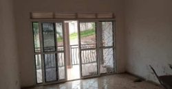 House for Sale in Kitende on Entebbe road at 550m with a land title