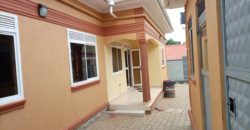 House for Sale in Kitende on Entebbe road at 550m with a land title