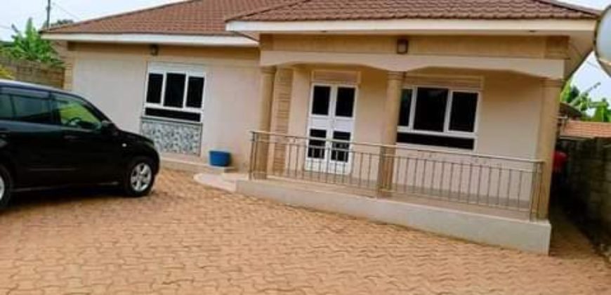 House for sale in Namugongo at 230million