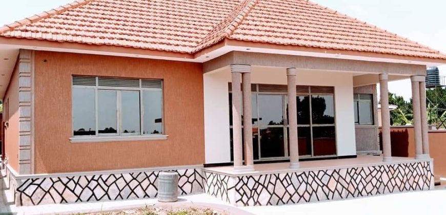 House for sale in Kira Mulawa at 450m