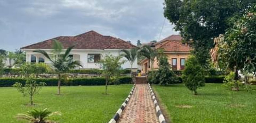 House for sale in Lubowa at 900million