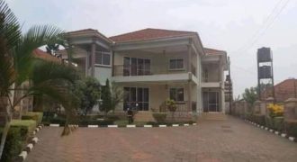 House for sale at 1.2 Billion in Munyonyo, Kampala