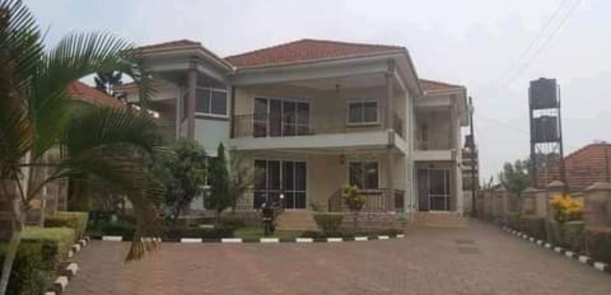 House for sale at 1.2 Billion in Munyonyo, Kampala