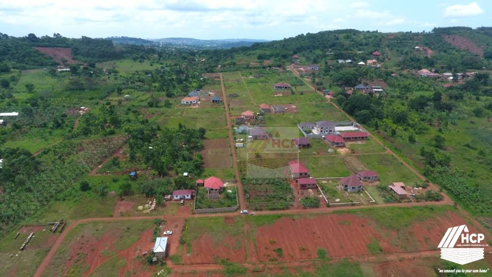 Plots for sale in Katende along Masaka Road at 23million 50 by 100ft with a land title