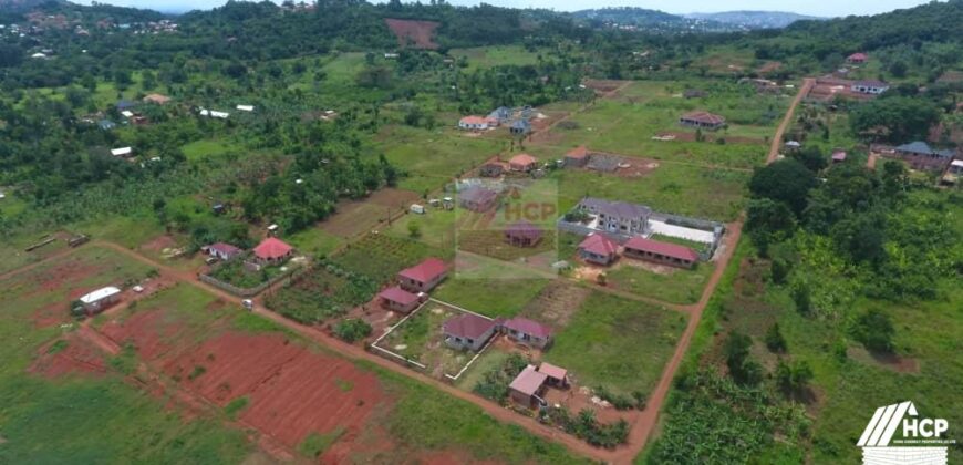 Plots for sale in Katende along Masaka Road at 23million 50 by 100ft with a land title